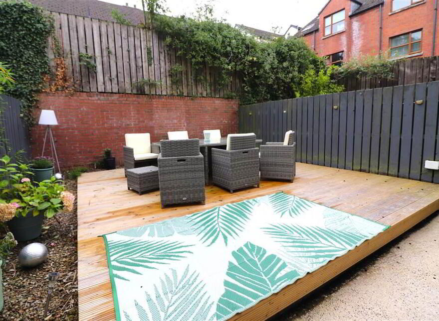 12 Redwood Dale, Redwoods, Dunmurry, Belfast, BT17 9RL