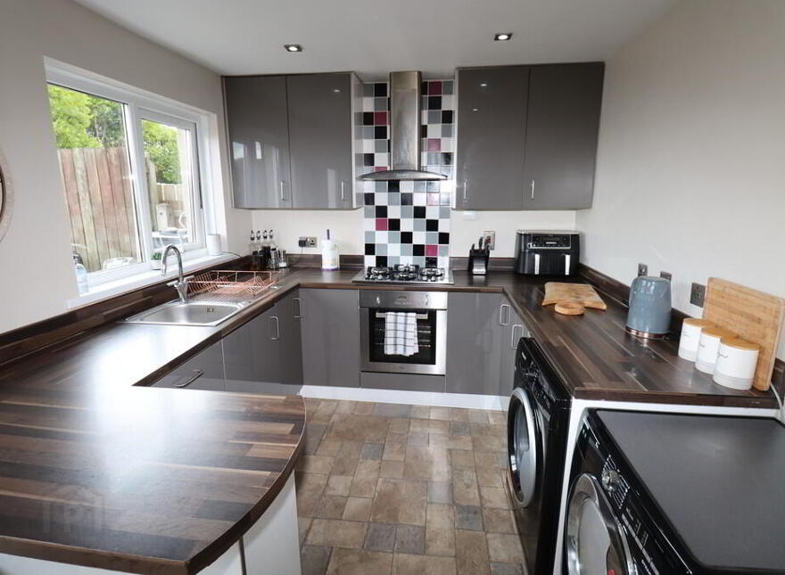 40 Mournebeg Drive, Newtownabbey, BT37 9LT