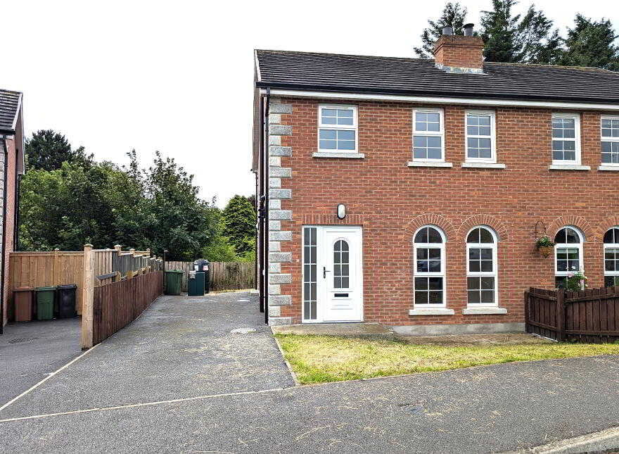31 Greenpark Drive, Markethill, BT60 1PX photo