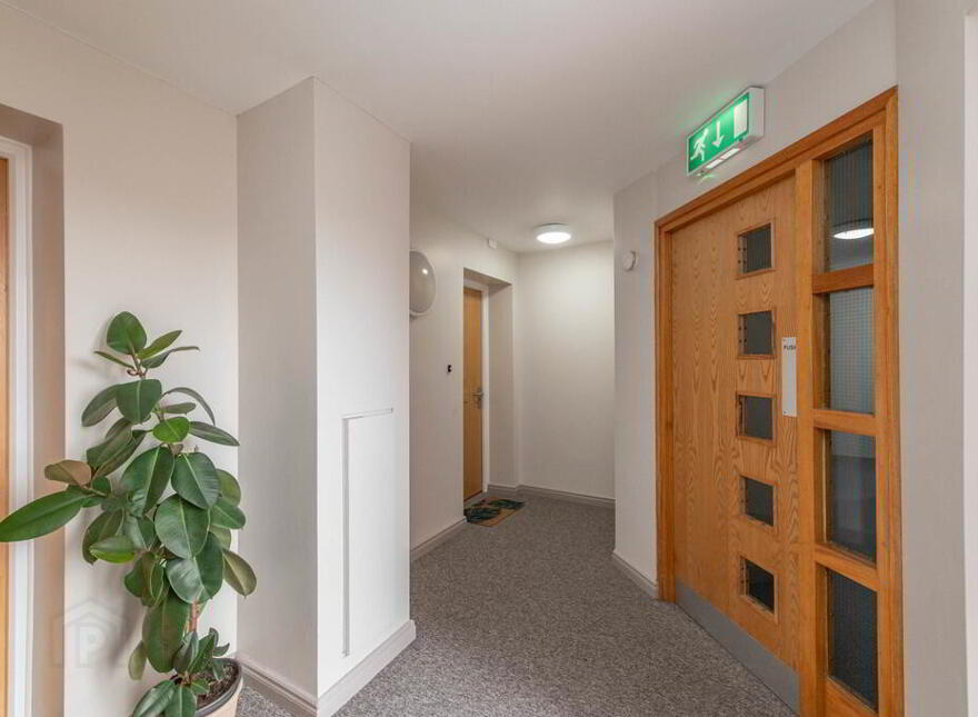Apt 25 Clarendon Quay, 1 Pilot Street, Belfast, BT1 3AG