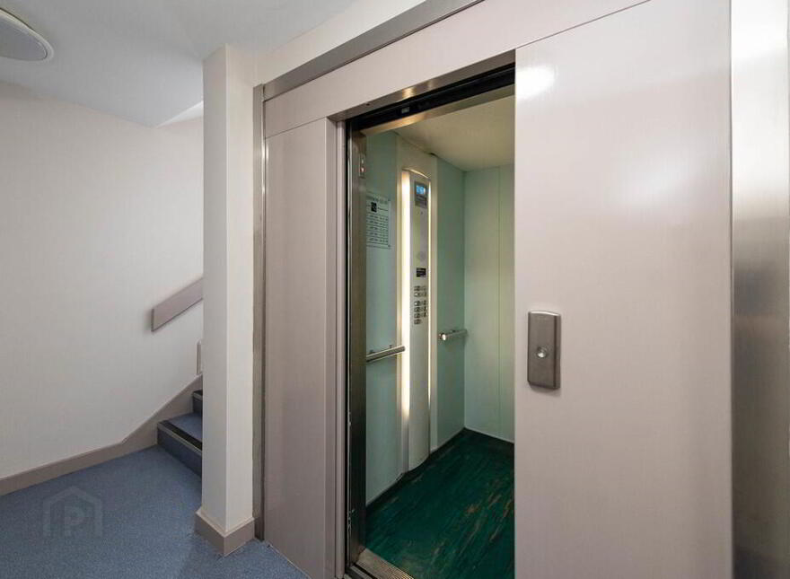 Apt 25 Clarendon Quay, 1 Pilot Street, Belfast, BT1 3AG