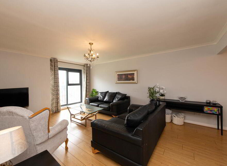 Apt 25 Clarendon Quay, 1 Pilot Street, Belfast, BT1 3AG