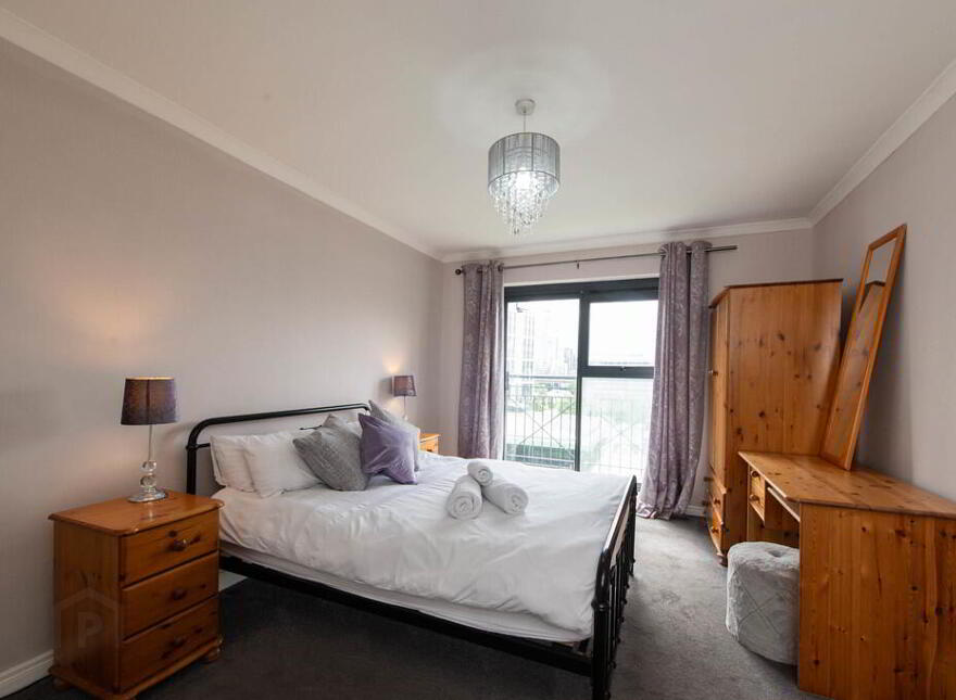 Apt 25 Clarendon Quay, 1 Pilot Street, Belfast, BT1 3AG