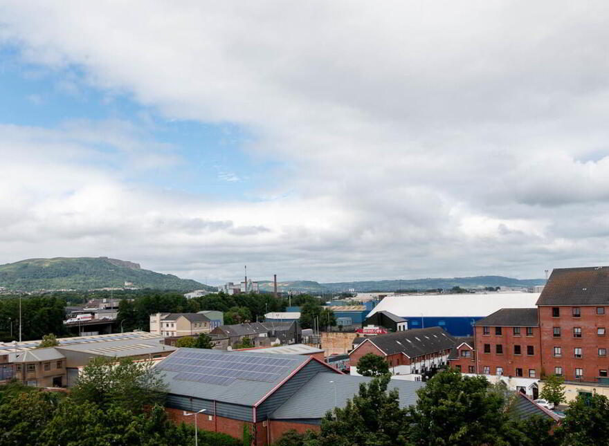 Apt 25 Clarendon Quay, 1 Pilot Street, Belfast, BT1 3AG