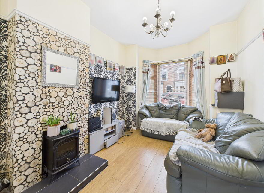 62 Farnham Street, Belfast, BT7 2FN