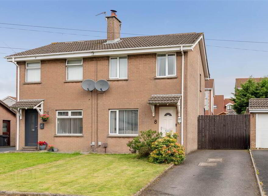 8 Audleys Park, Newtownards, BT23 8UA photo