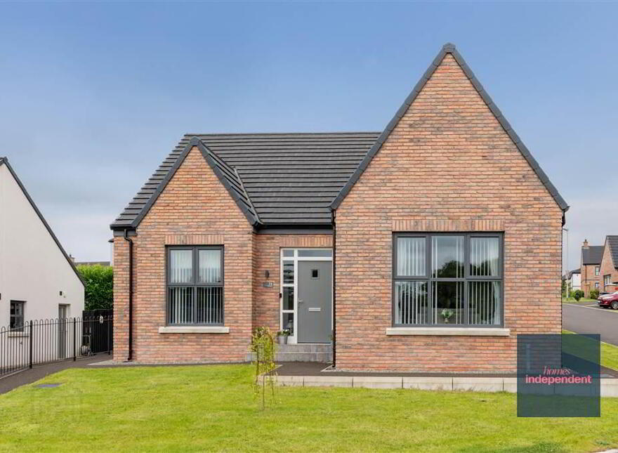 74 Castlegate, Galgorm, Ballymena, BT42 1SD
