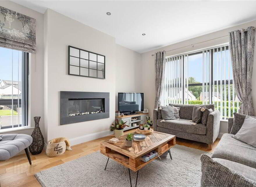 74 Castlegate, Galgorm, Ballymena, BT42 1SD