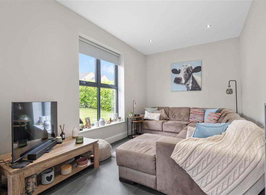 74 Castlegate, Galgorm, Ballymena, BT42 1SD