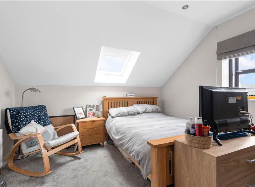 74 Castlegate, Galgorm, Ballymena, BT42 1SD