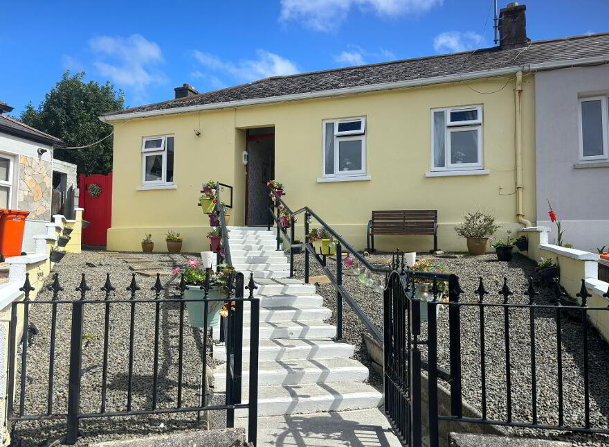 11 Trinity Gardens Trinity Street, Drogheda, A92N2DP photo