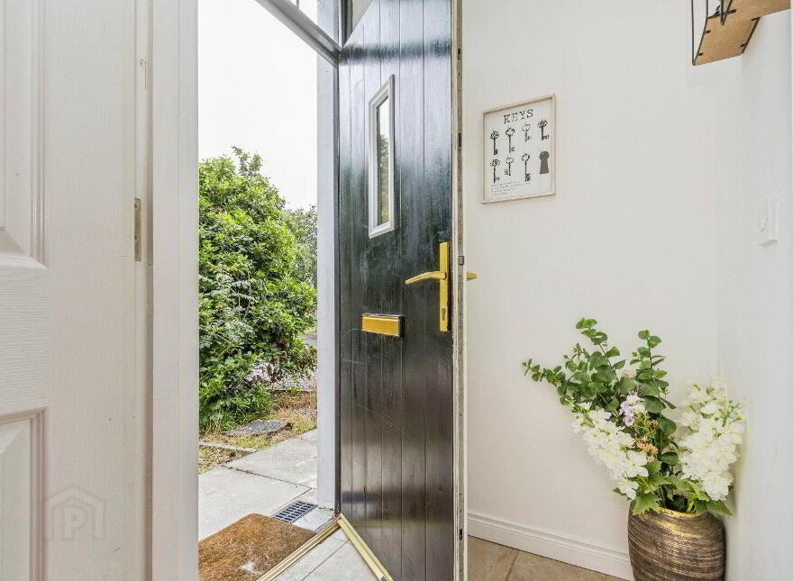 218 Glenwood Court, Lisburn, BT28 3UF
