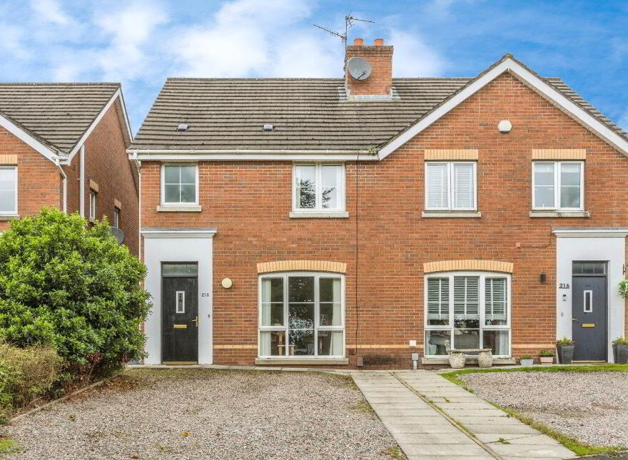 218 Glenwood Court, Lisburn, BT28 3UF