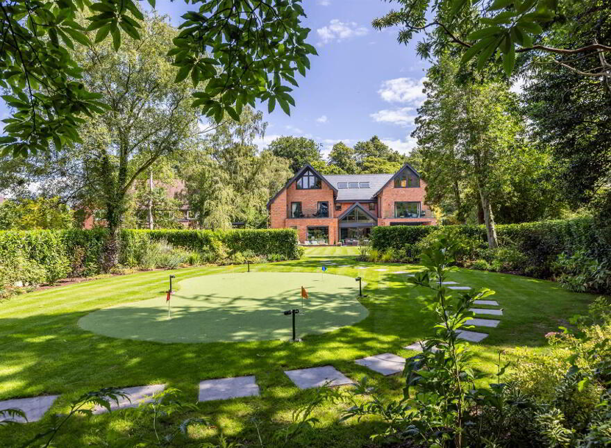 88 Circular Road, Belfast, BT4 2GE