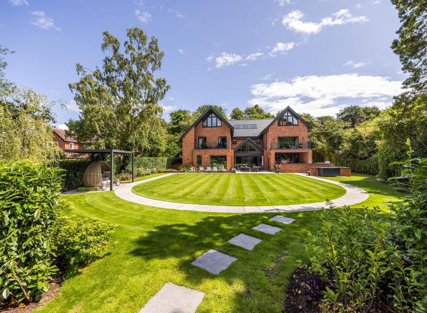 88 Circular Road, Belfast, BT4 2GE