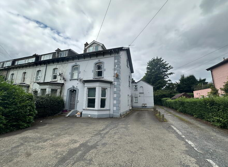 41 Knock Road Apt 1, Ballyhackamore, Belfast, BT5 6LA photo