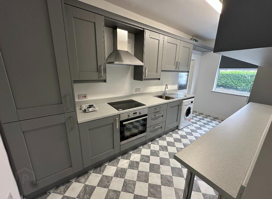 41 Knock Road Apt 1, Ballyhackamore, Belfast, BT5 6LA