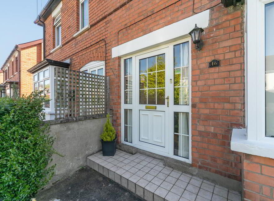 16 Sandhill Parade, Belfast, BT5 6FG