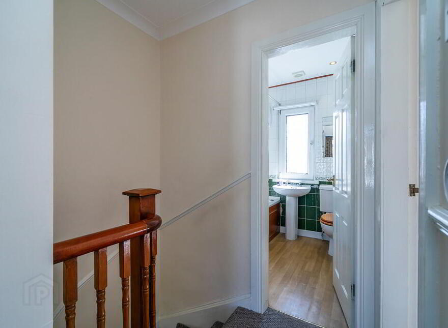 16 Sandhill Parade, Belfast, BT5 6FG