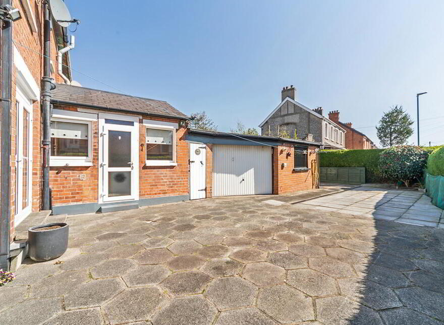 16 Sandhill Parade, Belfast, BT5 6FG