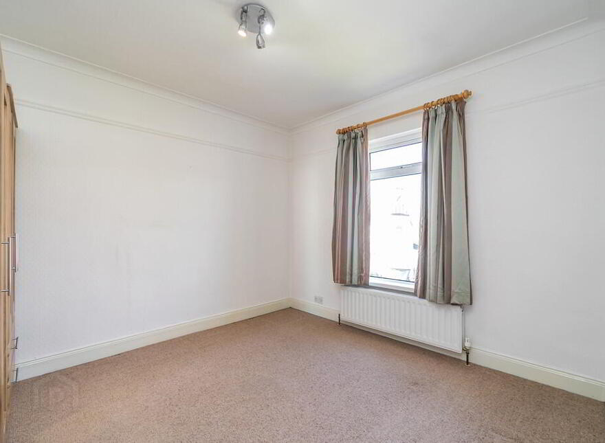 16 Sandhill Parade, Belfast, BT5 6FG