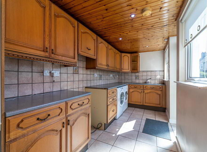 16 Sandhill Parade, Belfast, BT5 6FG