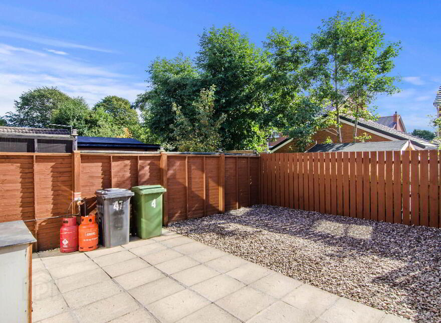 4 The Brambles, Lisburn, BT28 2XY