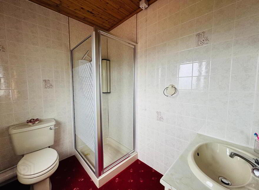 76 Woodend Road, Strabane, BT82 0AU