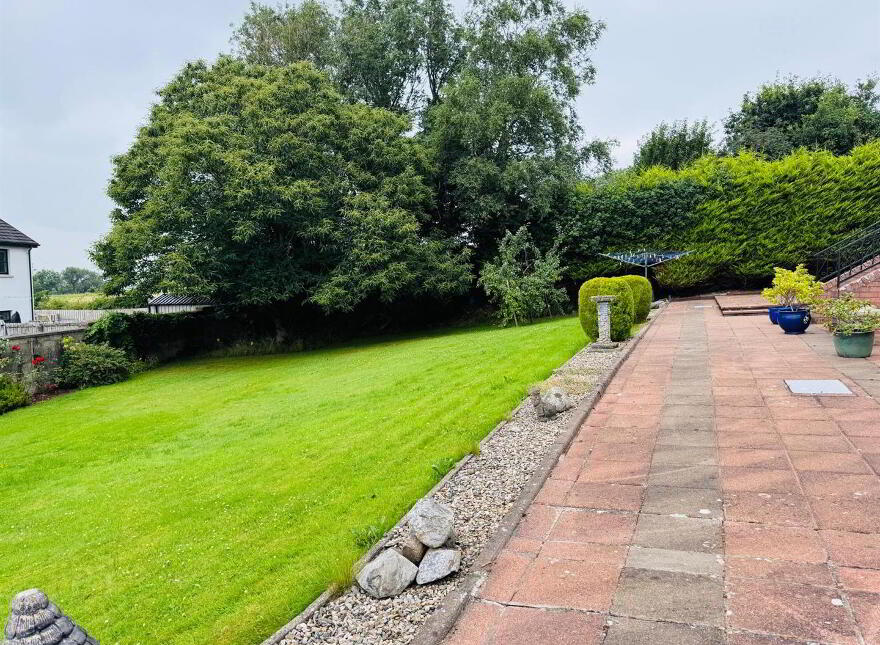 76 Woodend Road, Strabane, BT82 0AU