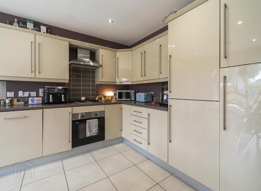 2 Victoria Close, Belfast, BT4 1PF