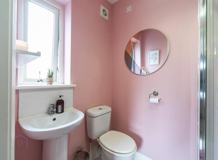 2 Victoria Close, Belfast, BT4 1PF