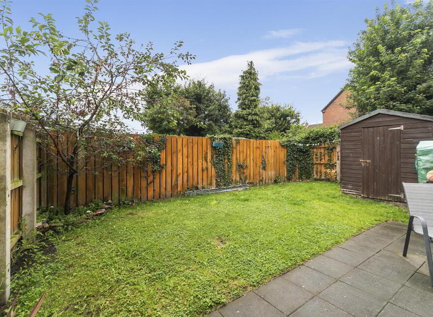 2 Victoria Close, Belfast, BT4 1PF