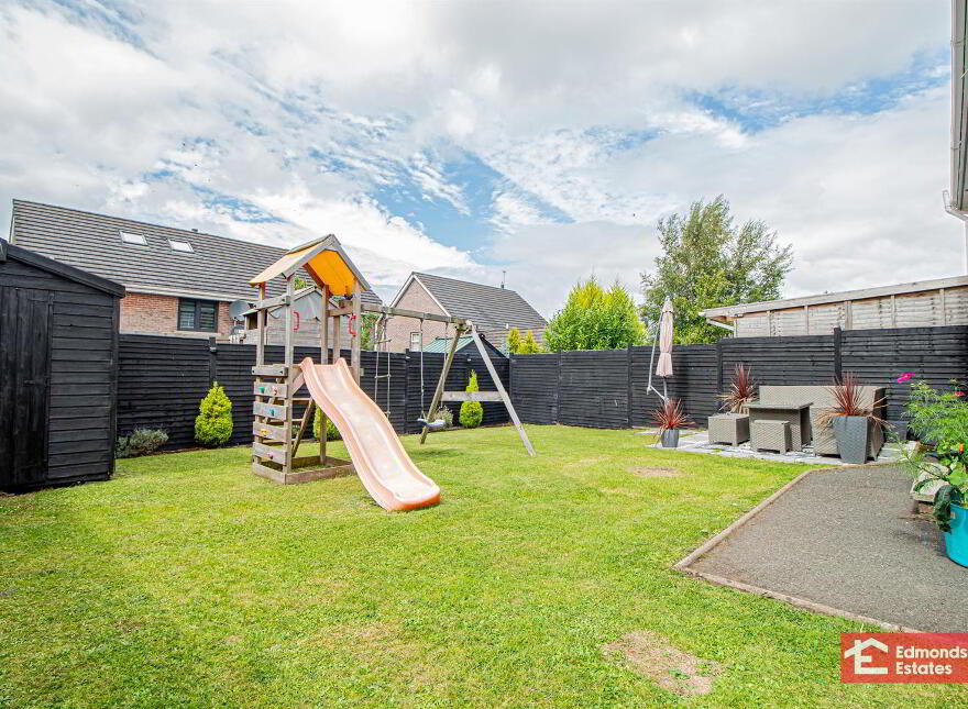2 Dermont Lane, Newtownabbey, BT36 4NT