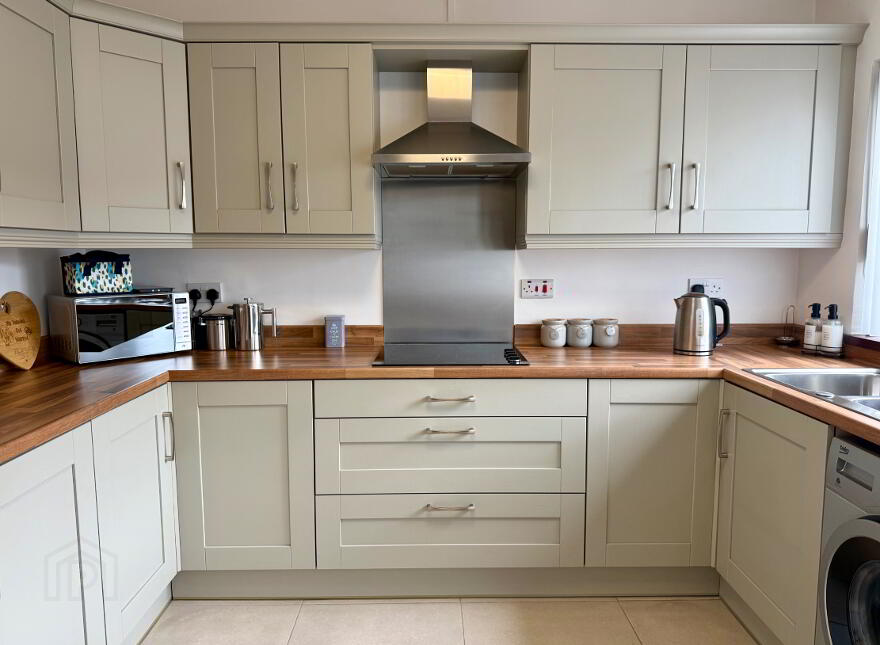 24 Dunverne Gardens, Eglinton, L'Derry, BT47 3AL