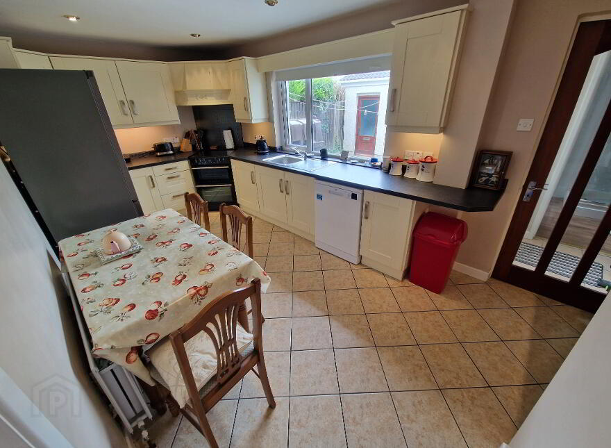 24 Greenfields, Randalstown, BT41 3BU