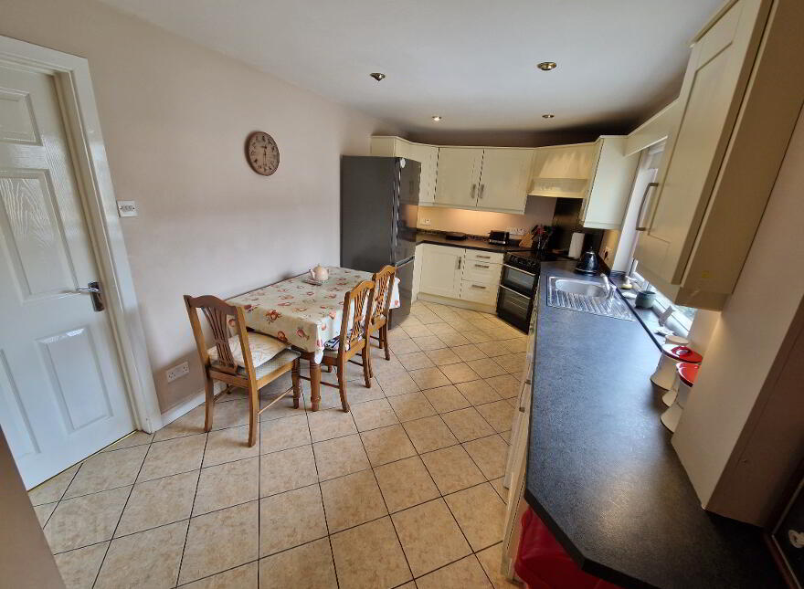 24 Greenfields, Randalstown, BT41 3BU