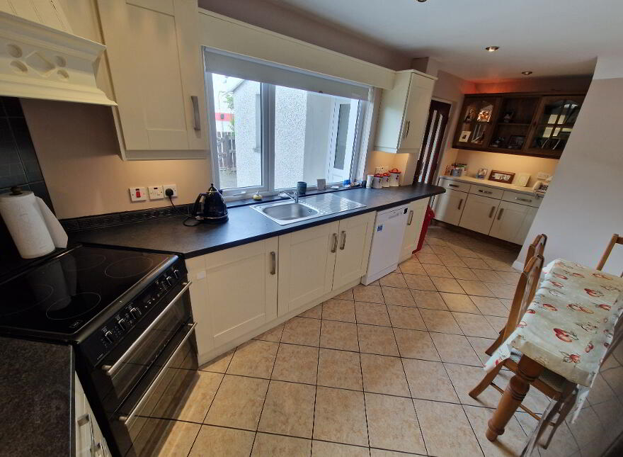 24 Greenfields, Randalstown, BT41 3BU