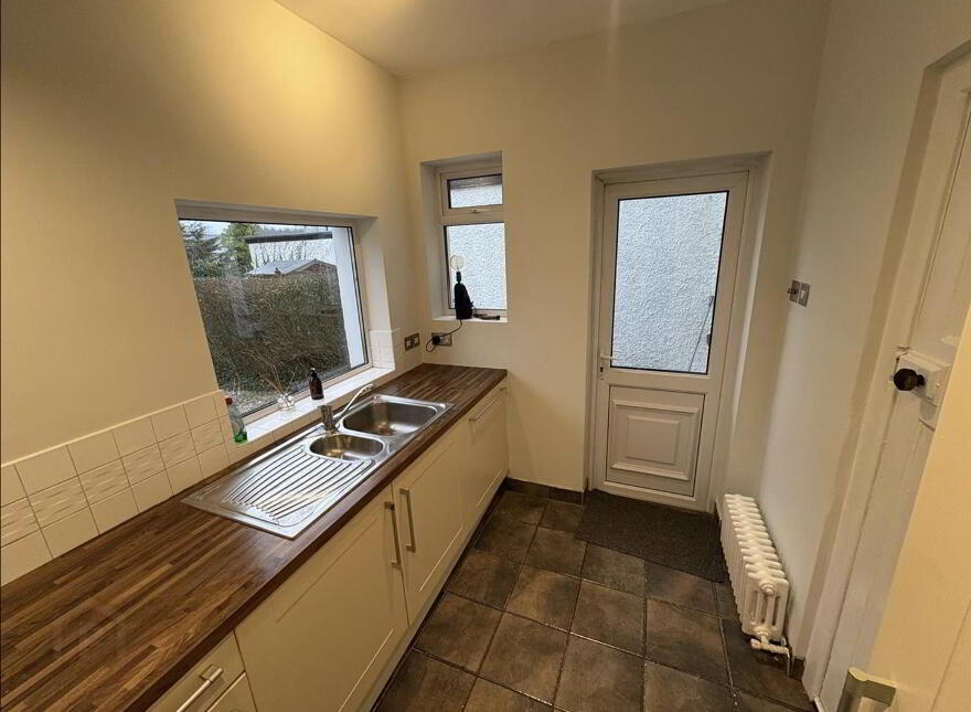 75 Upper Lisburn Road, Finaghy, Belfast, BT10 0GY