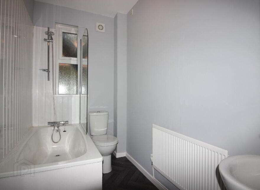 2, 24 Stranmillis Road, Belfast, BT9 5AA