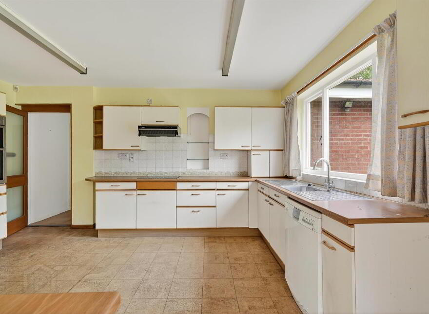 45 Deramore Drive, Belfast, BT9 5JS