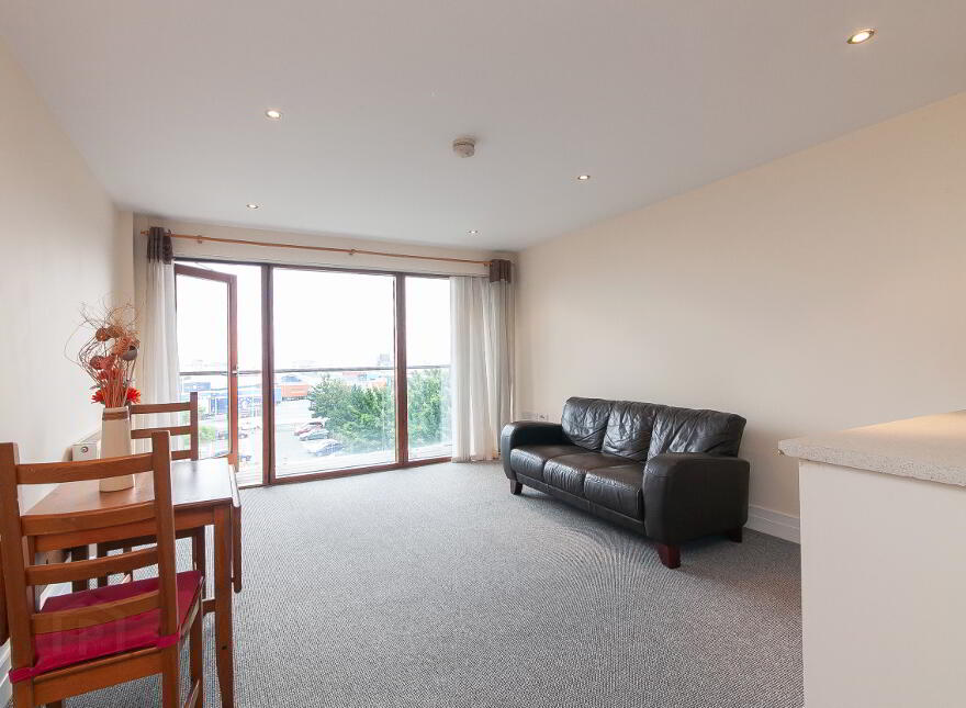 101 James Clow Building, 15 Princes Dock, Belfast, BT1 3DS