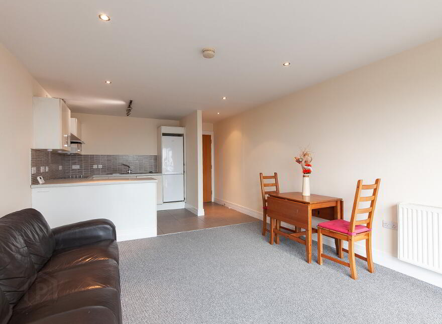 101 James Clow Building, 15 Princes Dock, Belfast, BT1 3DS