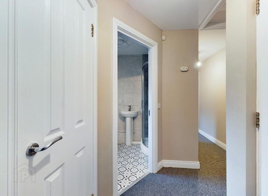 3.2 Eglantine Avenue, Belfast, BT9 6DW