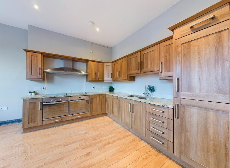 3.2 Eglantine Avenue, Belfast, BT9 6DW
