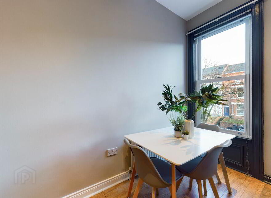 3.2 Eglantine Avenue, Belfast, BT9 6DW