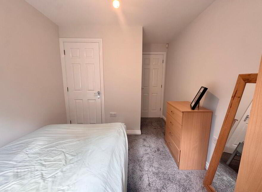 35 Upper Courtyard, Wellington Square, Belfast, BT7 3LJ