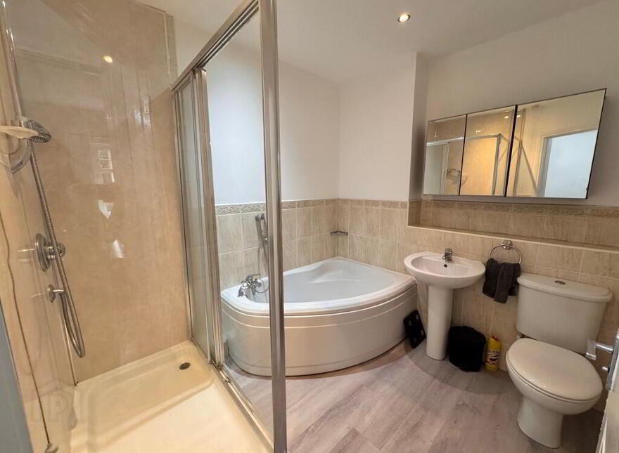 35 Upper Courtyard, Wellington Square, Belfast, BT7 3LJ