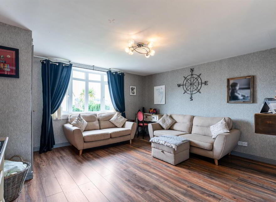 15 Claggan Park, Dundonald, Belfast, BT16 2SR