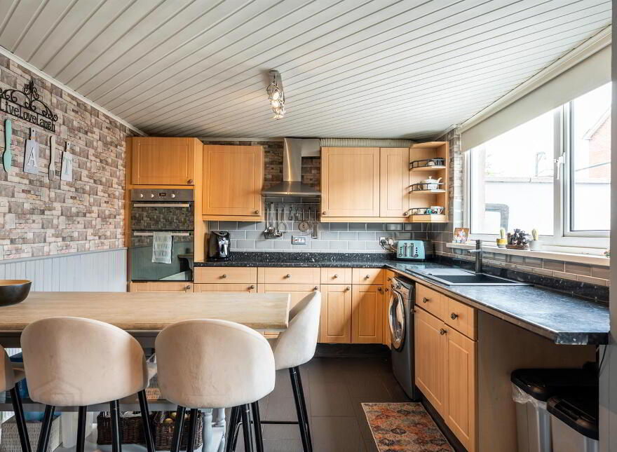 15 Claggan Park, Dundonald, Belfast, BT16 2SR
