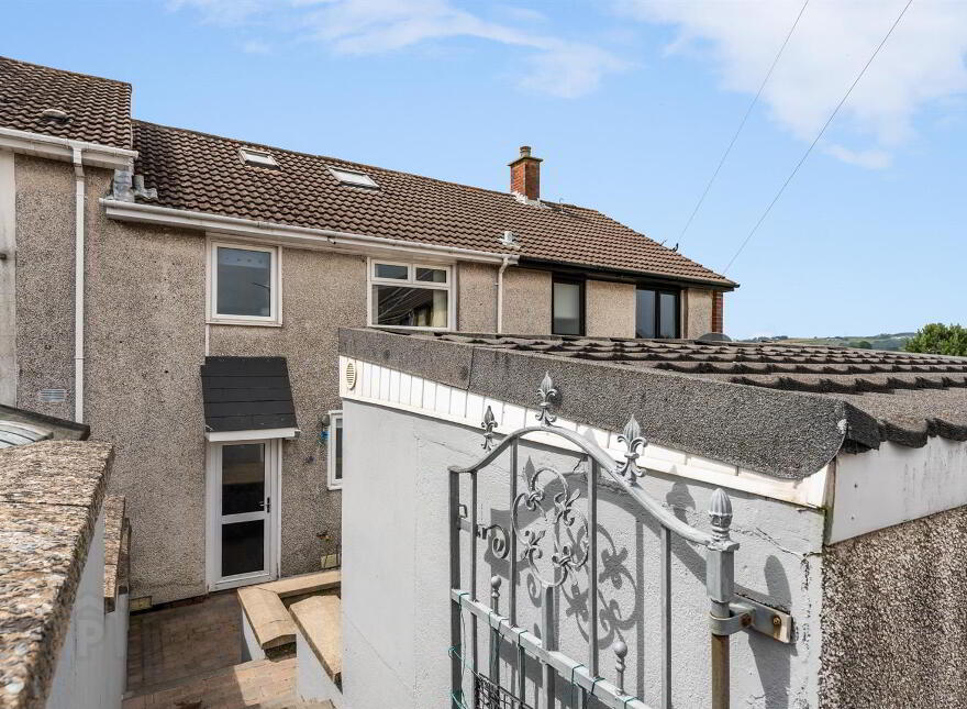 15 Claggan Park, Dundonald, Belfast, BT16 2SR